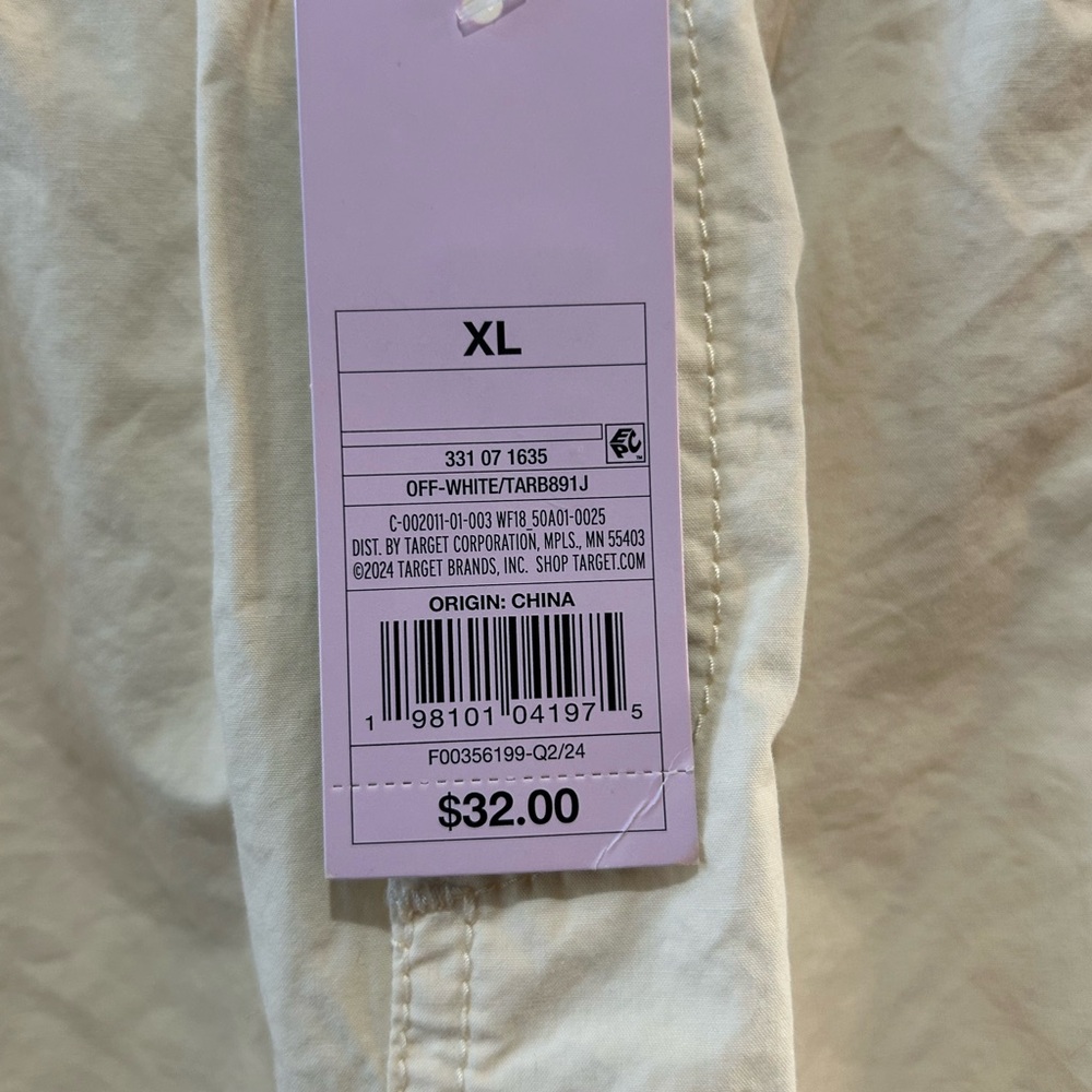 NWT Wild Fable Woman’s Light Beige Cargo Pants - Picture 4 of 4